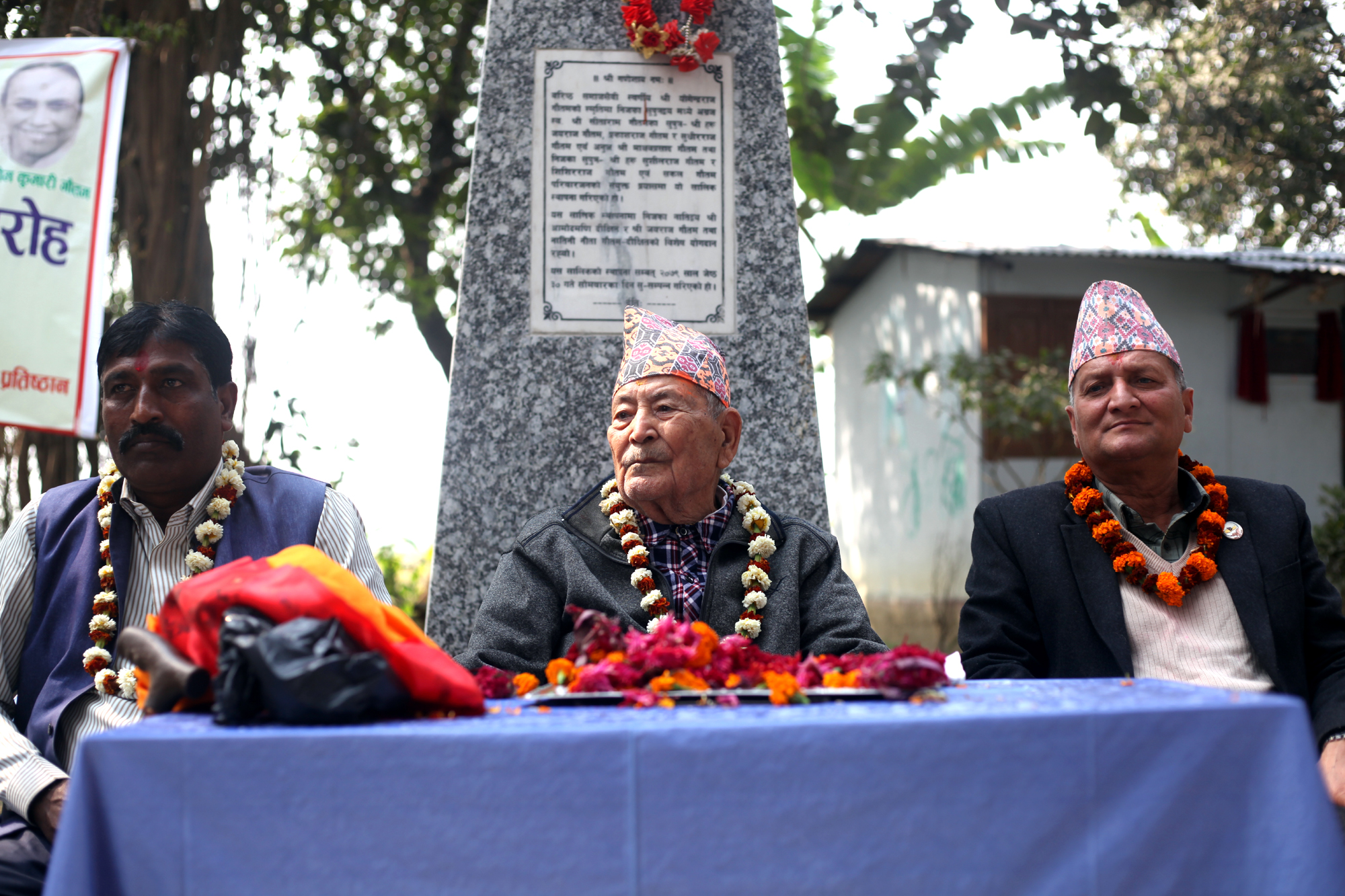 शिक्षा, स्वास्थ्य, सडक र बजारका लागि जग्गादान गरेका स्व. योगेन्द्र गौतमको शालिक अनावरण समपन्न